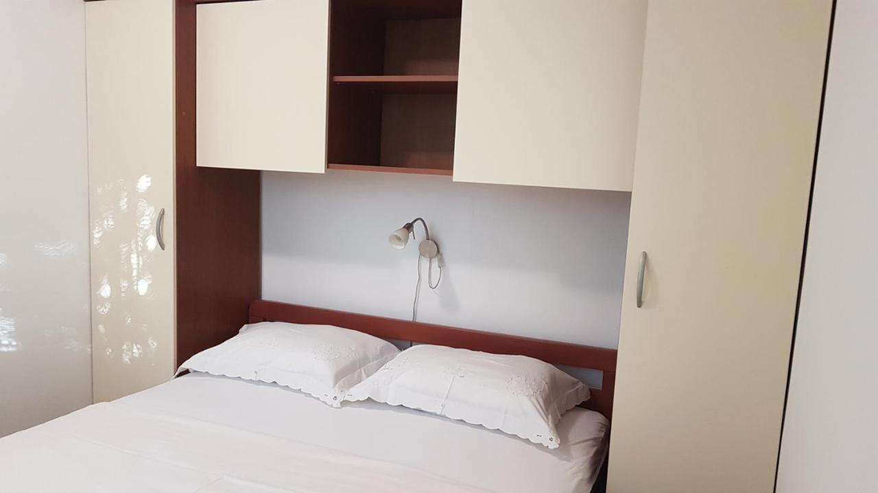 Apartmani Ljerka 말린스카 외부 사진